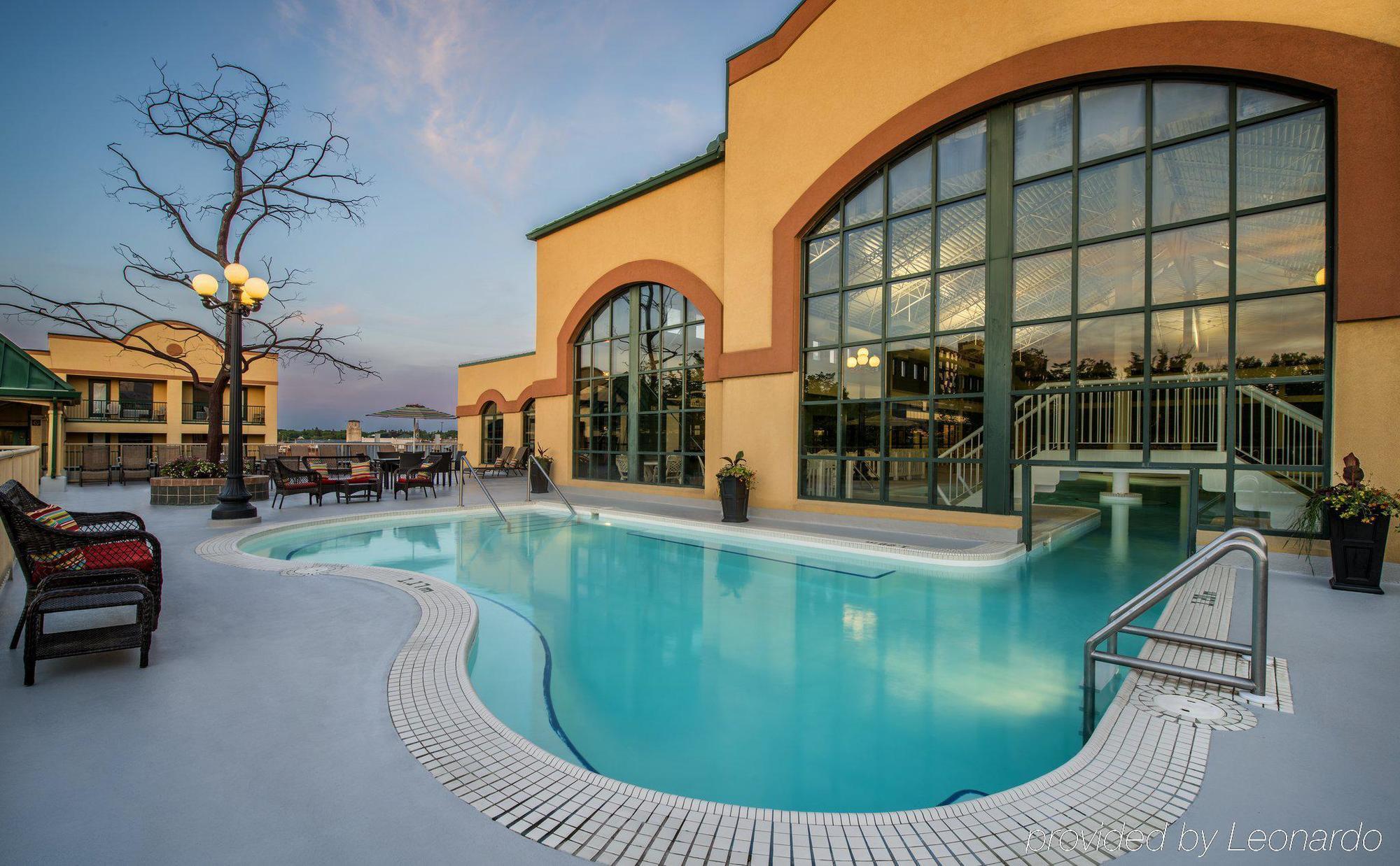 Temple Gardens Hotel & Spa Moose Jaw Exterior foto